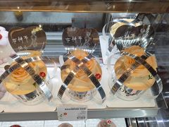 -花花卷卷·鲜食蛋糕(静安久光百货店)