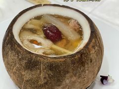 椰子花胶鸡汤-闻见中国海南菜(K11店)