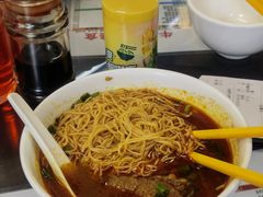 咖喱牛腩面-牛记咖喱美食(十月初五日街店)