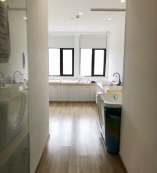 -海豚湾高端月子会所(黄浦店)