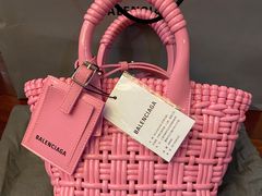 -BALENCIAGA(恒隆广场店)