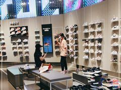 -NIKE品牌体验店(金源新燕莎店)