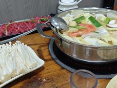 -牛小隆牛肉面馆(四牌楼店)