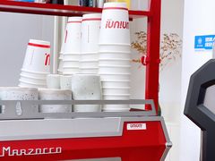 -UNI UNI(环亚凯瑟琳店)