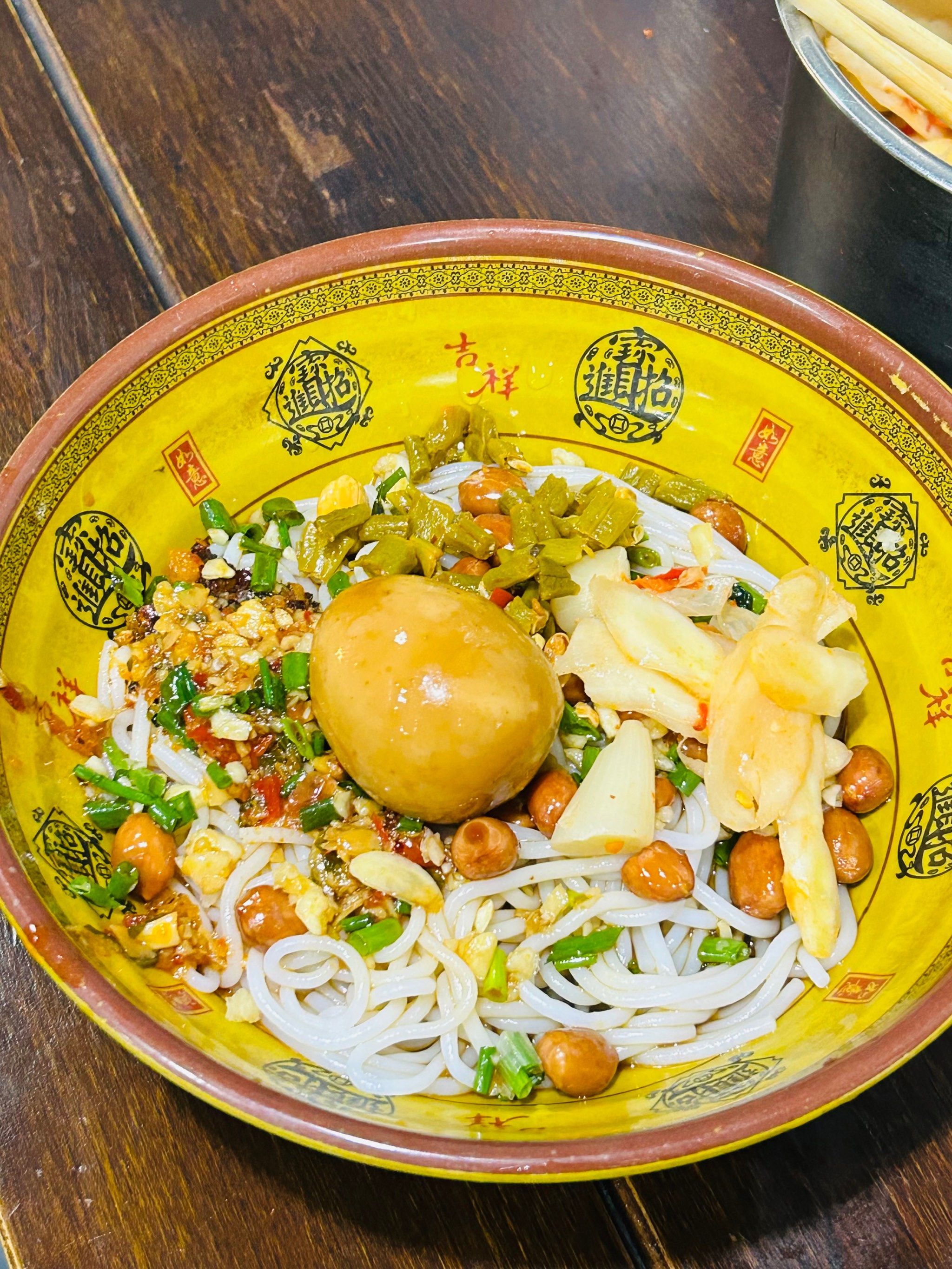 去祁阳第一件事是就是吃碗卤粉