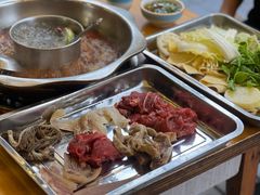 -金鼎雪山牦牛杂火锅(理县总店)