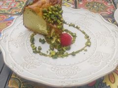 开心果巴斯克芝士蛋糕-BROWNSTONE布朗石西班牙餐厅(富城店)