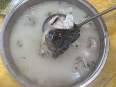 -雪湖煜辰鱼头老店(雪野湖店)