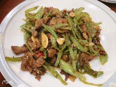 -湖南人家湘菜馆(镇江路店)