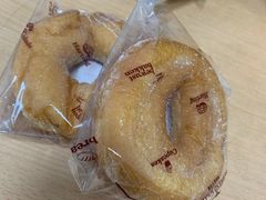 甜甜圈-顶东面包花园·生日蛋糕(世博店)