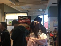 等位区-肯德基(金爵万象店)