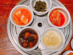 小菜-萨拉伯尔(燕莎友谊商城店)
