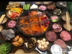 -渝嘴小老弟老火锅(华新村店)