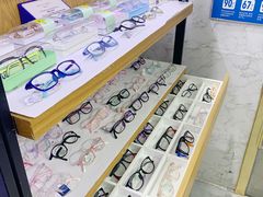 -美空眼镜·星趣控·新乐学·控优点合作店(周浦万达店)