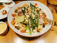 香煎鸡肉芦笋沙拉-POKEE VIA&Brunch·维娅(重庆来福士店)