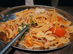 鸡肉坚果菌菇意面-miss pizza