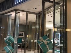 -Tiffany & Co.蒂芙尼
(广州太古汇店)