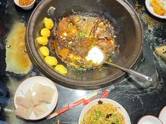 -鱼窝棚柴火铁锅炖(富山屯店)