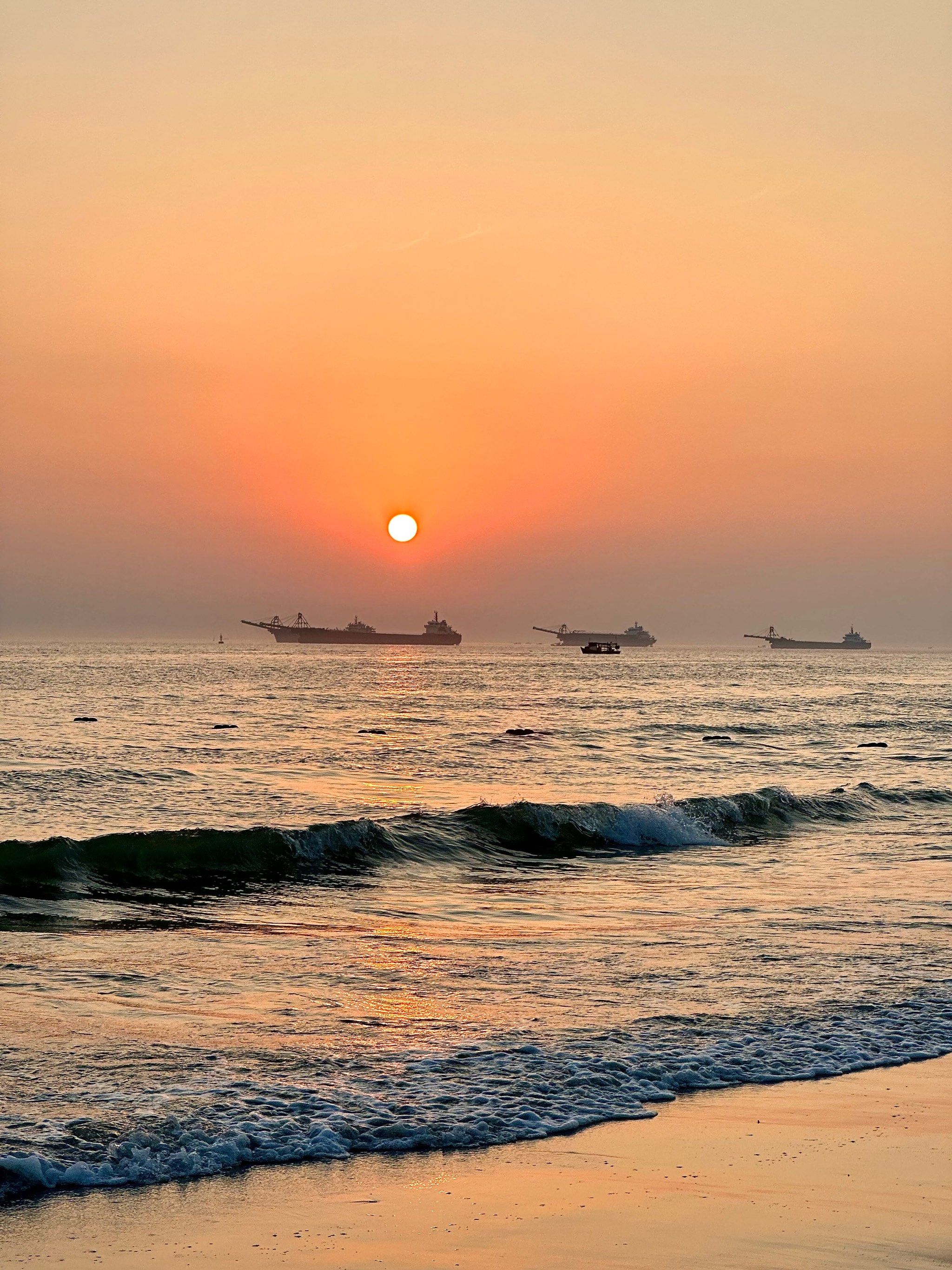 广西北海银滩:等待一场浪漫日落!