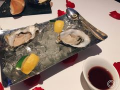 吉娜朵生蚝-AZUR聚(香格里拉饭店)