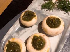 蒜蓉罗勒白蘑菇-义气烤肉餐吧(大族广场店)
