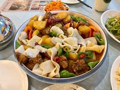-汗腾格里·风味餐厅(新疆驻京办店)