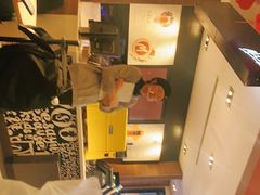 -麦当劳(汉口火车站候车室店)