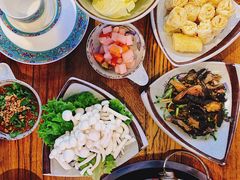 -毛辣果·贵州红酸汤牛肉火锅(西单店)