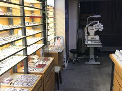 -优医视平价眼镜超市蔡司依视路折扣(小马厂店)