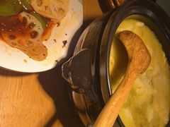 -九锅一堂酸菜鱼(学府凯德店)