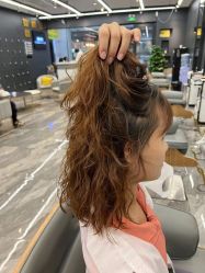 -藤野造型烫染·漂发