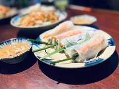 -Cuc Gach Quan Restaurant