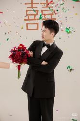 -喜爱高定婚纱摄影