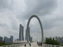 -南京眼步行桥