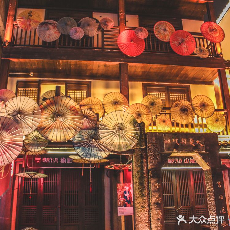 重庆小众景点｜千与千寻的“神隐世界”