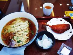 -百年老字号·观振兴蟹黄面·三虾面·苏式面(观前街富仁坊巷店)