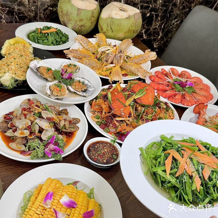 老三亚人都懂这家！！正宗又便宜大排档✅