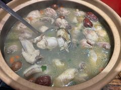 -蚝堡海鲜·威海菜·海肠捞饭·烧烤·亚洲吃蚝公司(幸福门店)