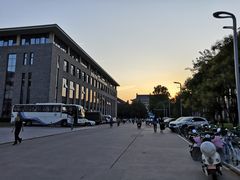 -北京大学百年讲堂