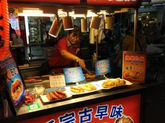 -六合夜市