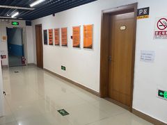 -安东易迷你自助仓储寄存仓库(草桥店)