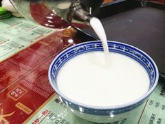 -赵记传承特色牛奶甜品(泉城广场店)