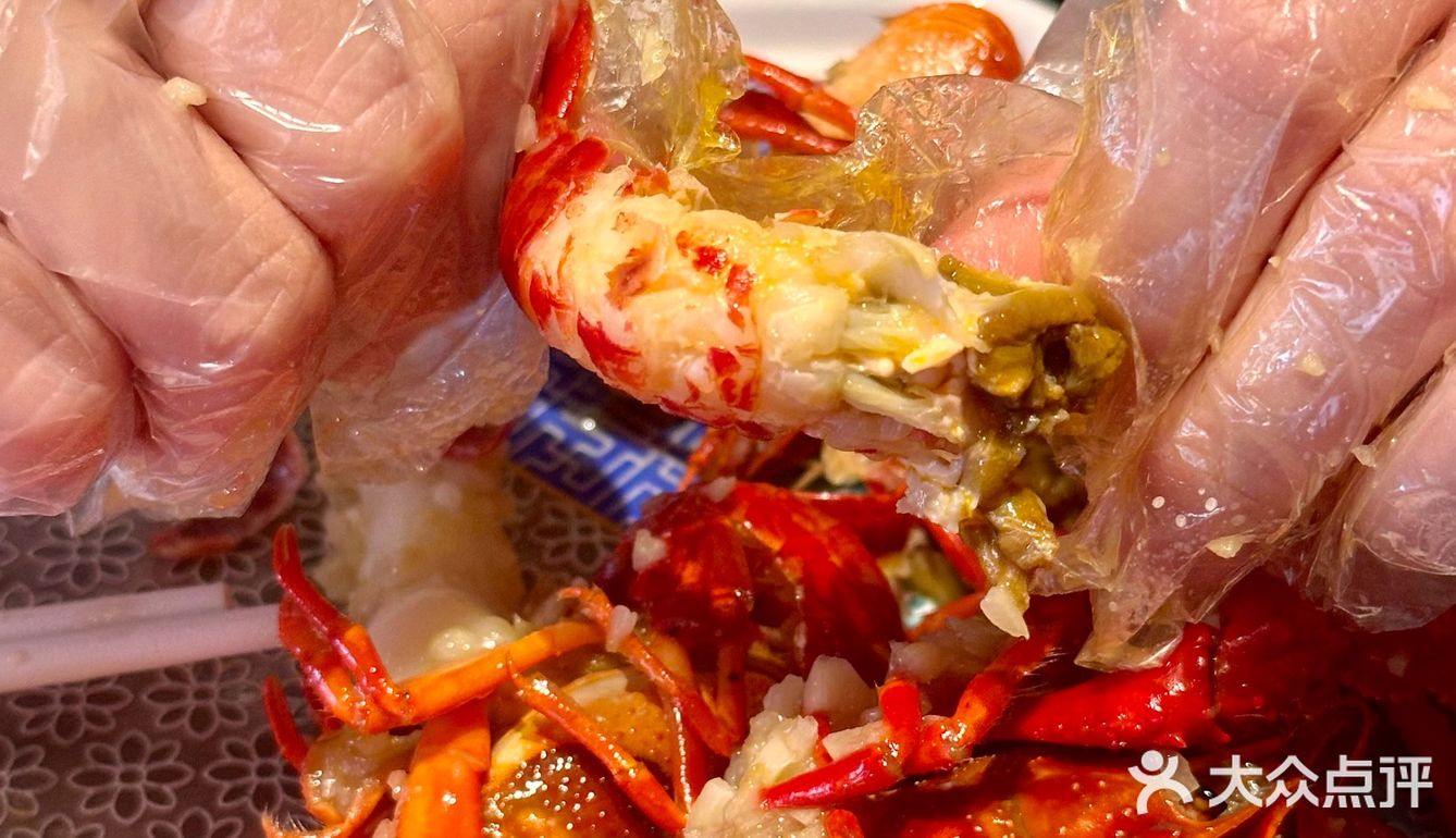 三牌楼美食！夏天就是要来点小龙虾