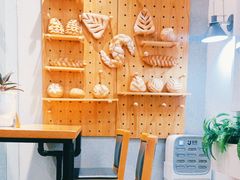 -焙丽拾光(麦凯乐直营店)