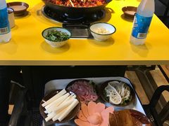 -周幺妹重庆老火锅(银泰城总店)