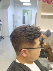 -侨治发型