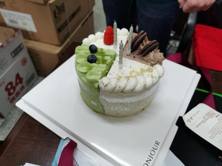 bonjour-"同事过生日,提前预订了蛋糕.虽然在疫情期."-大众点评移动版