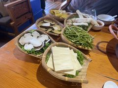 -民食香·腊排骨野生菌美食(木府店)