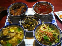-窄巷子陕菜馆·地道陕西菜(粉巷店)