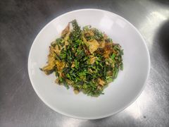 -黄泥岗·地道湖北菜(奥特莱斯店)